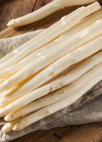 Witte asperges koken