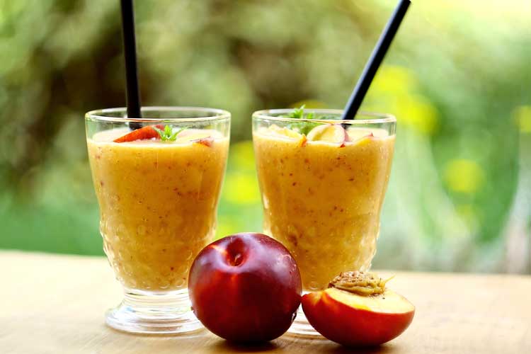 Nectarine smoothie maken