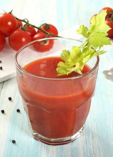 Tomaten smoothie maken